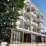 Mida Apartman