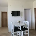 Mida Apartman