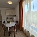 Mida Apartman *