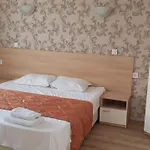 Apartman Mida *